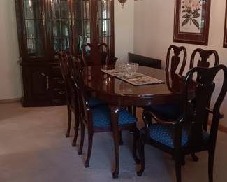 Thomasville cherry dining set