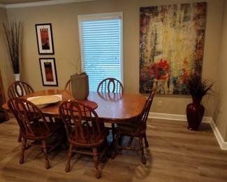 Dinning Area - Dinning Table/Chairs and Art