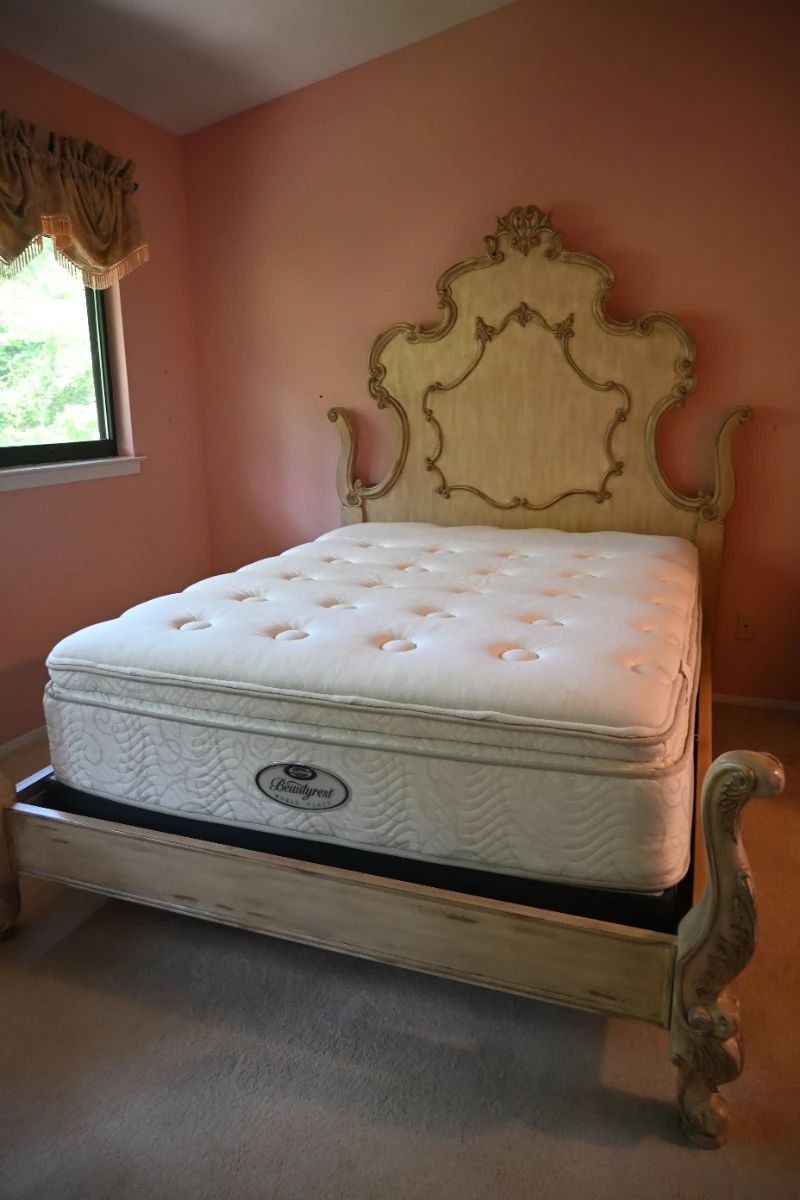 Horchow Bed