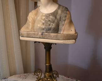 Alabastra Sculpture