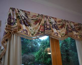 Valance (3)