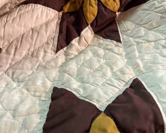 Beautiful Amish Made Quilt