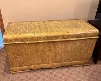 Vintage Lane Cedar Chest