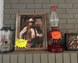 Lanterns - Lights - Signs and collectables