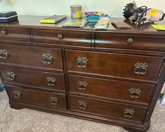Nice Chest of Drawers