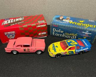 Lot # : 51 - Dale Earnhardt Die Cast Collectibles 1:24 Scale