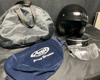 Lot # : 41 - Reflective Harley Davidson Motorcycle Helmet
