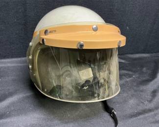 Lot # : 33 - Vintage Helmet