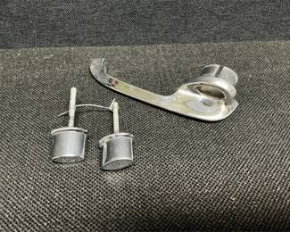Lot # : 68 - 1956/57 Chevy Belair Chrome Trim Pieces