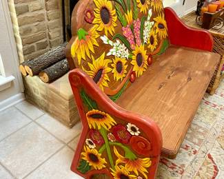 Folkart hand crafted front and sides, sunflower, signed by Alfredo Martinez, Tepoztlán Morelos