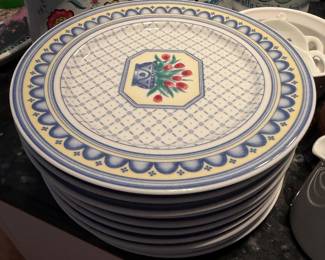 Vintage CIPA Italy porcelain plates; tulip pattern 