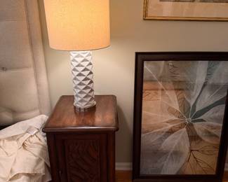 Night stands & lamps (2 of each)