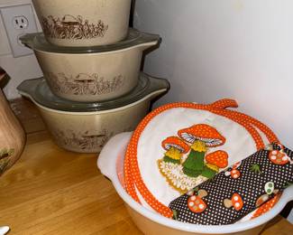Vintage Pyrex Forest Fancies mushroom casseroles with matching lids