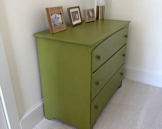 Dresser