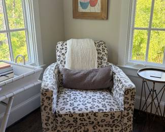 Chair (2 available)