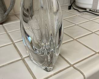 Baccarat crystal vase in very good, beautiful condition