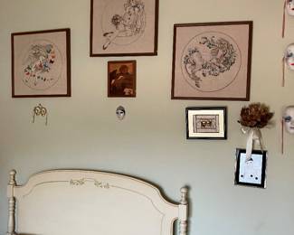 Twin bed