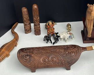 Lot 143: Collection of Carved Wooden and Decorative Figurines