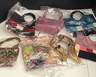 Lot 142: Assorted Handbags and Purse Handles