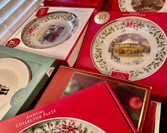 Lenox Holiday Collector Dinner Plates