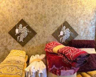 Wonderful Mid-Century art in the hall bathroom, lots of towels
