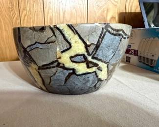 A Septarian Concretion or Nodule has 3 main components.