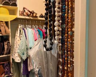 Vintage beads, nightware