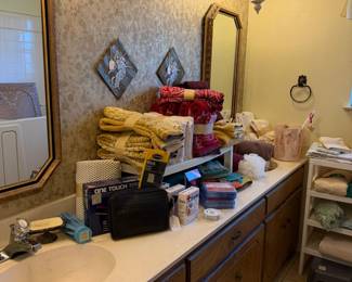 Another view of the bathroom