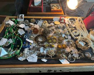 Great vintage jewelry