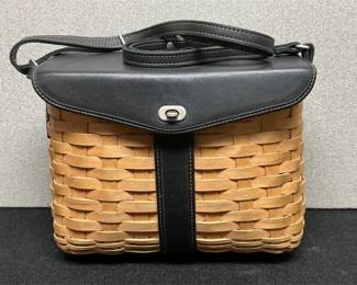 Lot # : 69 - Longaberger Basket Purse