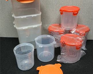 Lot # : 74 - Lock and Lock Canisters with Orange Tops