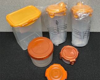 Lot # : 75 - Autumn Color Lock and Lock Containers