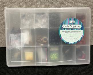 Lot # : 85 - Craft Storage Organizer with Beads