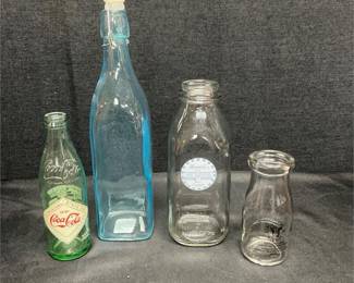 Lot # : 30 - 4 Decorative Bottles