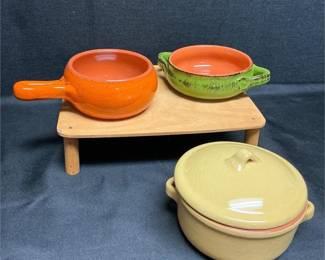 Lot # : 45 - De Silva Soup Bowls & Williams Sonoma Baking Dish