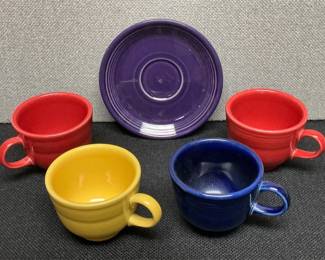 Lot # : 67 - Fiesta Ware Cups