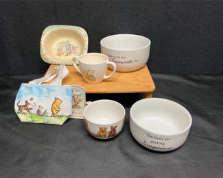 Lot # : 51 - Winnie the Pooh Collector’s Items