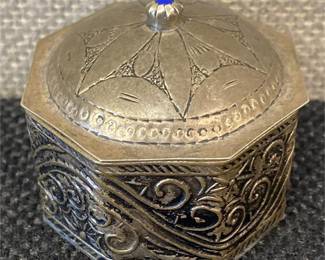 Lot # : 198 - Vintage Silver Box