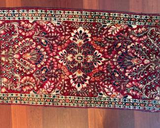2'4" X 2'8" Persian Sarouk Oriental Rug