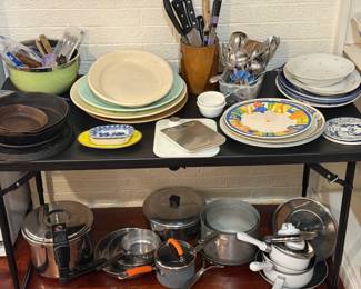 Cookware, Cast Iron Skillet, Knives & Flatware