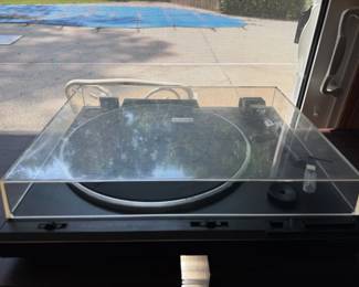 Pioneer Turn Table