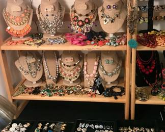 everything in this room is ten dollars each
