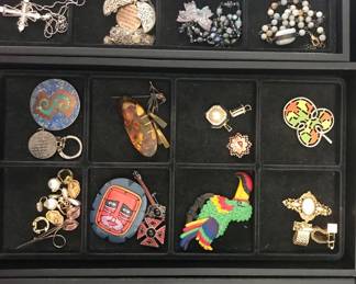 everything in this room is ten dollars each
