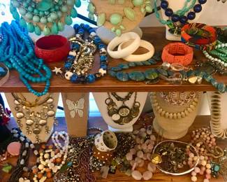 everything in this room is ten dollars each