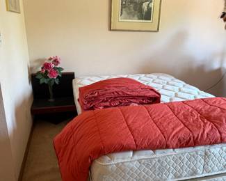 Upstairs Bedroom #2