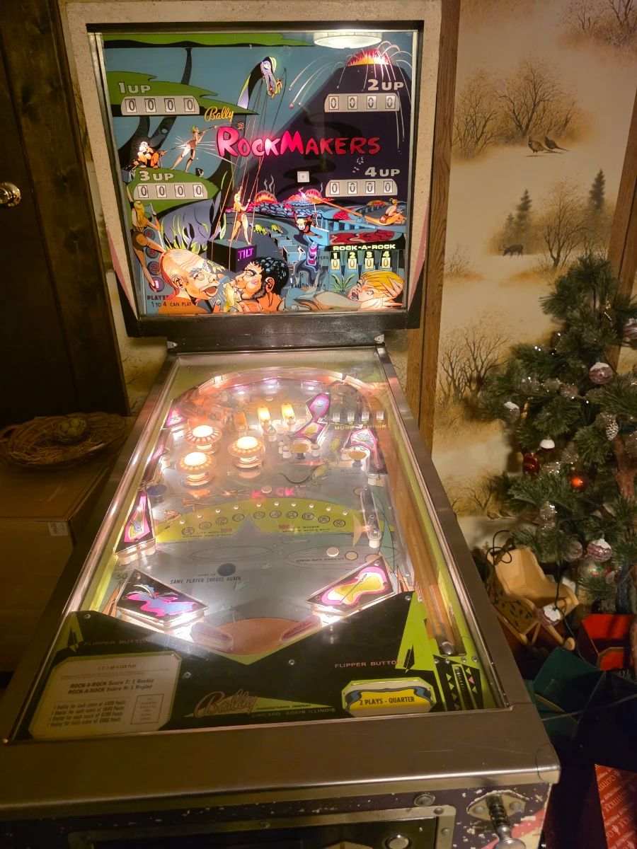 Christmas & Collectibles Estate Sale