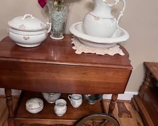 Tea cart