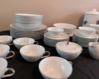 Mikasa China set 