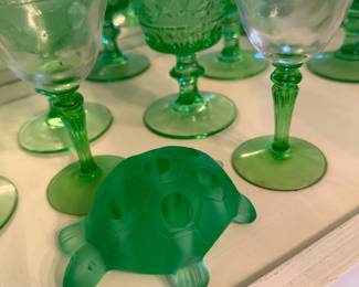 Uranium Green Turtle Flower Frog