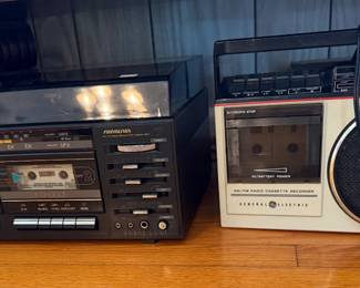 Vintage GE AM/FM Radio Cassette Recorder
